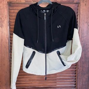 Athletic jacket